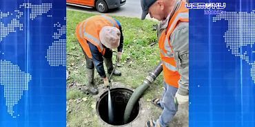 Недавно специалисты МБУ «Спецавтобаза» очистили ливневый колодец в районе дома №65 на улице Планерной