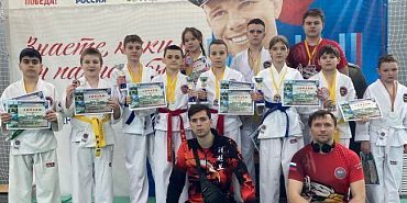 Орловские тхэквондисты завоевали россыпь наград в Рославле 