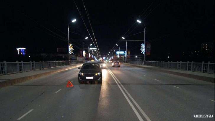 В Орле 20-летняя девушка пострадала в ДТП на Герценском мосту