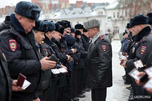 В Орле состоялся общегородской гарнизонный развод нарядов полиции