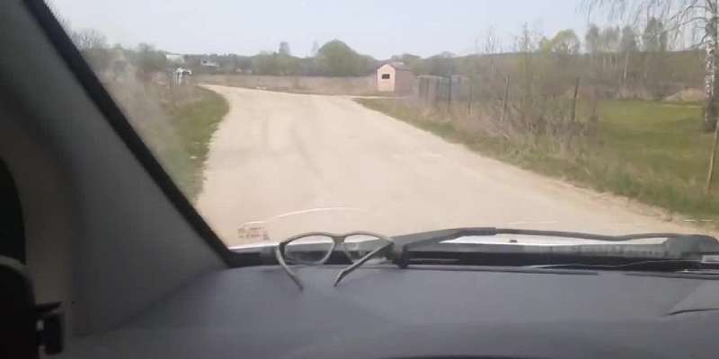 "Это специально, чтобы враг не прошёл": Житель п. Вязки Орловского МО высказался о местных дорогах