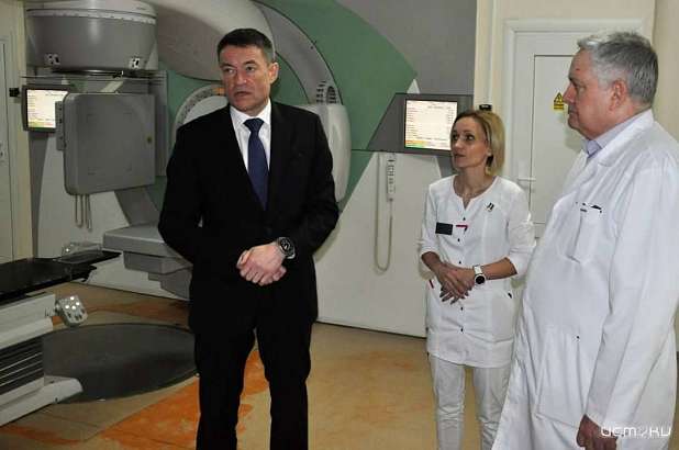 В Орловской области, где недавно закрылся Центр ядерной медицины, с визитом побывал главный онколог Минздрава России Андрей Каприн