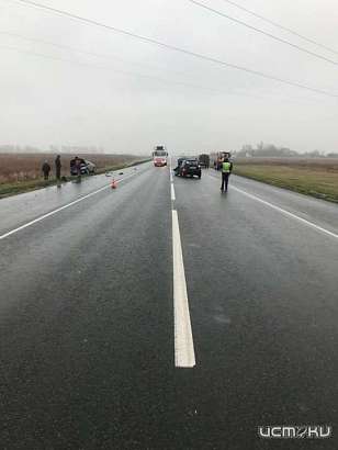 Под Орлом в столкновении двух иномарок пострадили три человека, в том числе ребенок