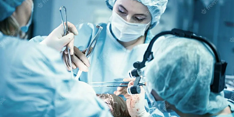 В Орле врачи спасли 17-летнюю девушку, удалив из желудка огромный ком волос