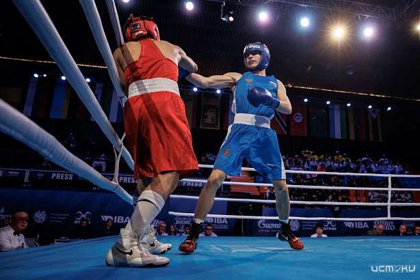 Орловский боксер Платон Козлов одержал первую победу на Первенстве мира