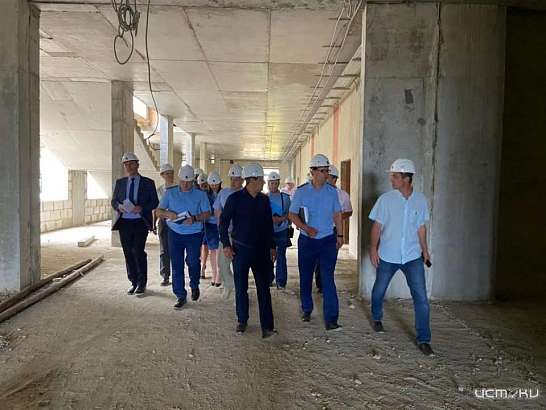 Строительство школы на Зеленина в Орле проверил прокурор