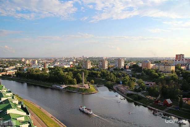 Автомобиль орловчанки спасли от «прогулки» по Оке