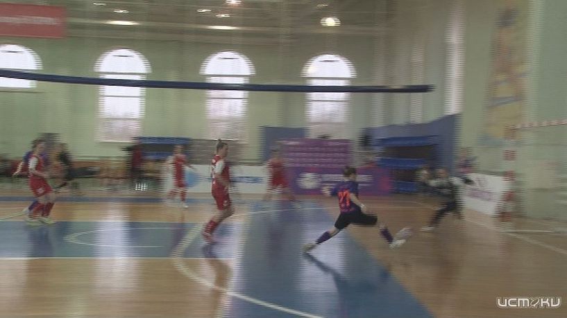 15 футбольных девичьих команд со всей России приезжали недавно в Орел