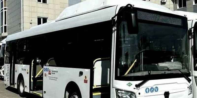 Новый автобус ЛиАЗ‑4292 вышел на маршрут № 445 в пригороде Орла