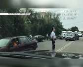 Из-за аварии близ школы ГАИ в Орле образовалась огромная пробка. Видео