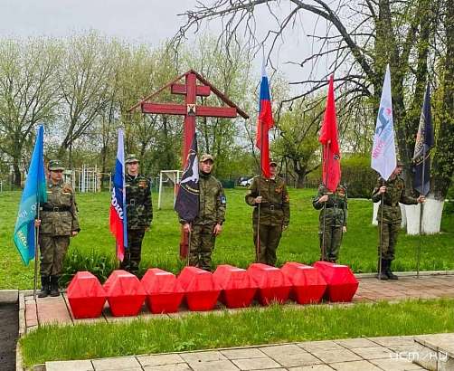 В деревне Протасово были преданы земле останки восьми советских воинов, погибших в годы Великой Отечественной войны