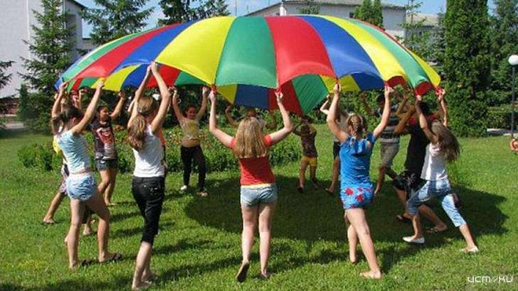 Орловские дети и подростки отдохнут в летних лагерях за 200 млн рублей