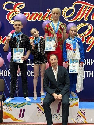 Орловские акробаты вернулись из Казахстана с 4 серебряными медалями
