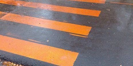 Цвет пешеходного перехода удивил орловчанку