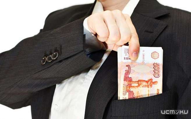 На Орловщине глава поселения незаконно поднял оклады себе и подчиненным