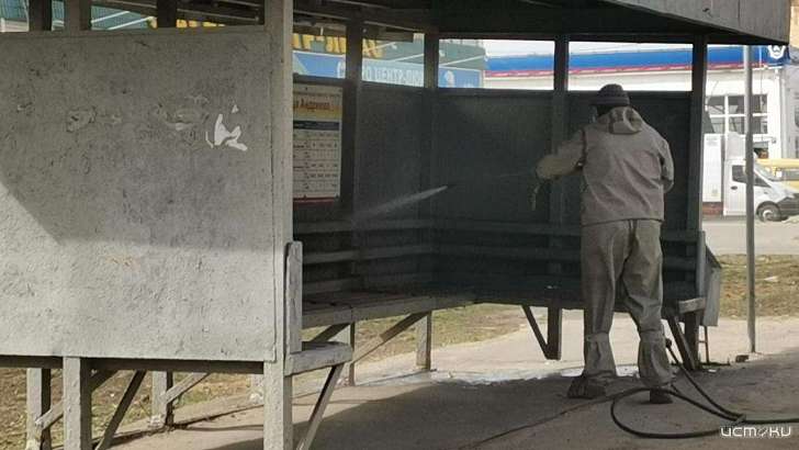 В выходные в Орле продезинфицировали 40 остановок