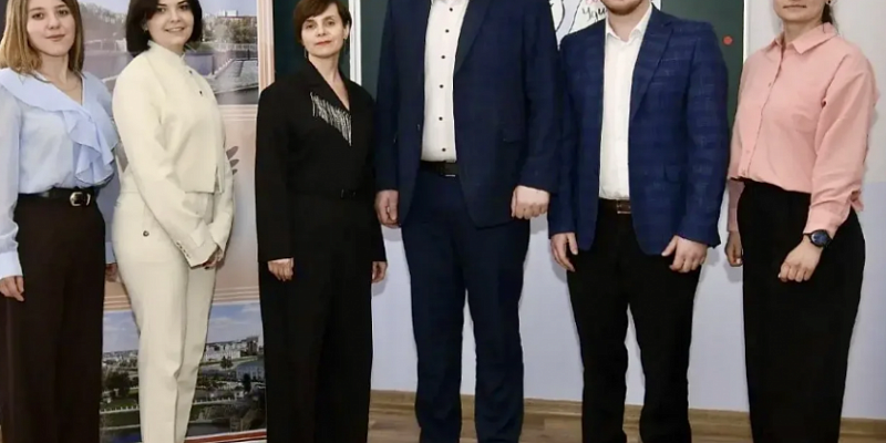 Орловские учители вошли в пятёрку лучших педагогов региона