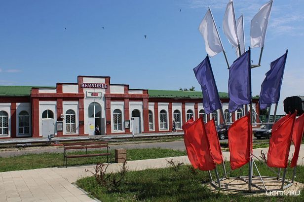 В Верховском районе продолжается благоустройство общественных и дворовых территорий