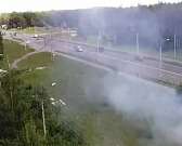 Видео: орловчанка развела костер возле многоэтажки