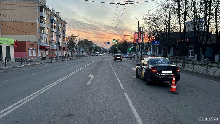 Сегодня утром на Московской столкнулись две «Лады»