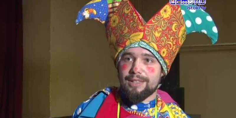 Тянут — потянут, а вытянуть не могут. Орловский театр кукол порадовал своих маленьких зрителей премьерой спектакля "Репка"