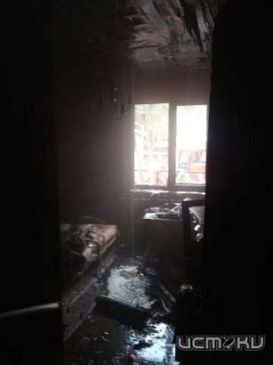 В Орле на ул. Электровозной огонь уничтожил жилой дом