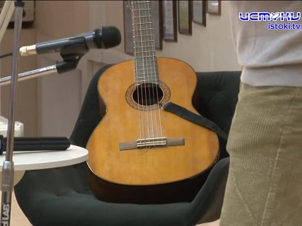 В Бунинке состоялась творческая встреча с поэтом и композитором Виктором Леонидовым.