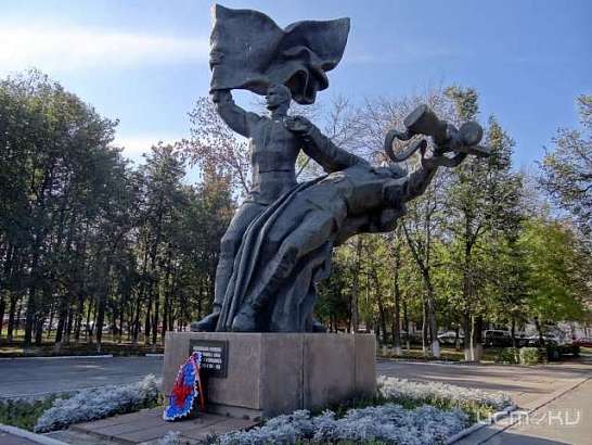 В Орле закупили прожекторы для подсветки памятников