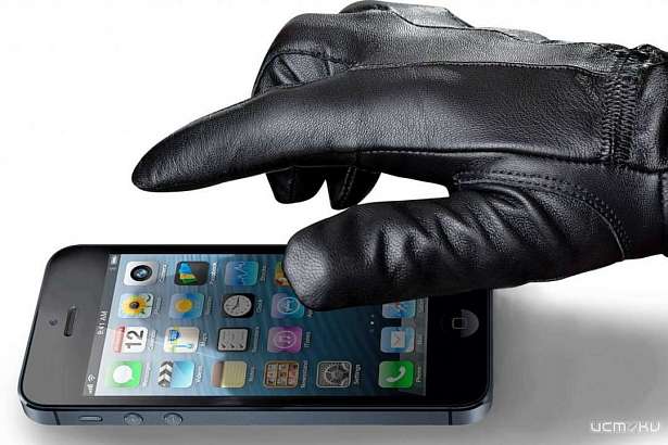 Приятель во время пьяных посиделок украл у орловчанина телефон