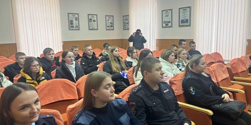 Транспортные полицейские Орла провели «День открытых дверей»