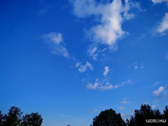 Орловские спасатели работают на местах падения беспилотников