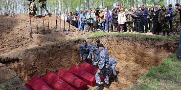 перезахоронение останков красноармейцы На Орловщине перезахоронили останки более 130 бойцов Красной Армии