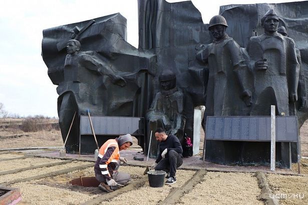 В селе Вожово преобразится территория у мемориала воинам-землякам