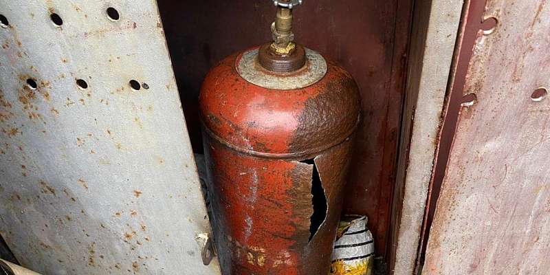 Двое взрослых и подросток попали в больницу после хлопка газа в Ливнах 