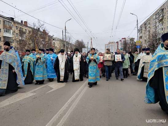 В Орле состоялся крестный ход в честь Дня народного единства