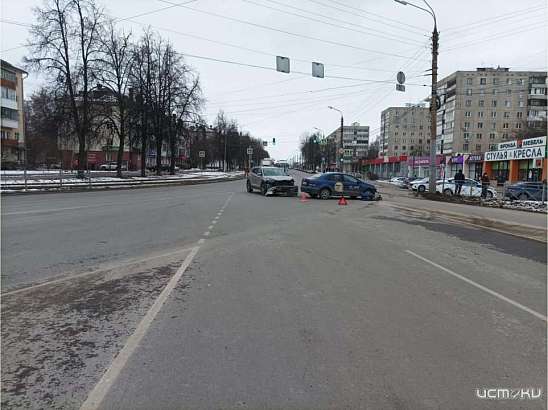 В Орле на Карачевском шоссе не разъехались Hyundai и Volkswagen