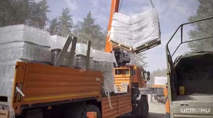 200 тонн бутилированной воды от Орловской области начали доставлять на фронт