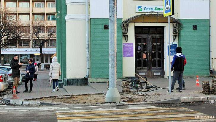 Пешеходный переход напротив главпочтамта в Орле переносят