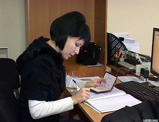 Сколько времени отведено на замену медицинского полиса?