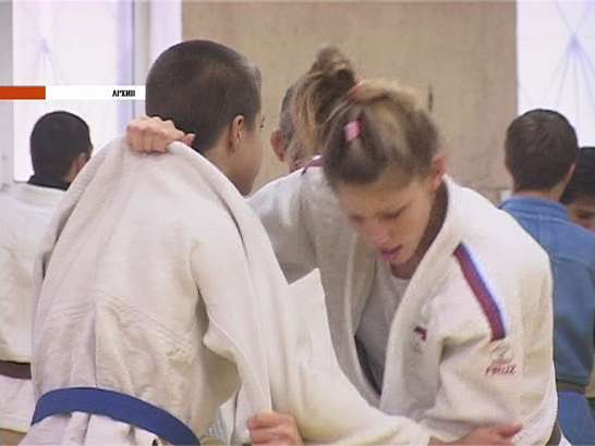 Дзюдоисты с медалями