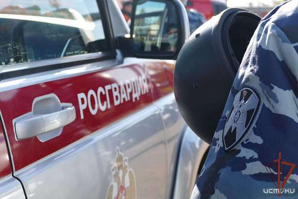 В Орле задержали сладкоежку, который пытался украсть 20 плиток шоколода из магазина