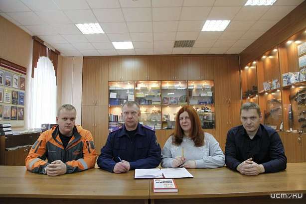 Орловские следователи и поисковики отряда «ЛизаАлерт» подписали соглашение об улучшении совместной работы Орловские следователи и поисковики отряда «ЛизаАлерт» подписали соглашение об улучшении совместной работы