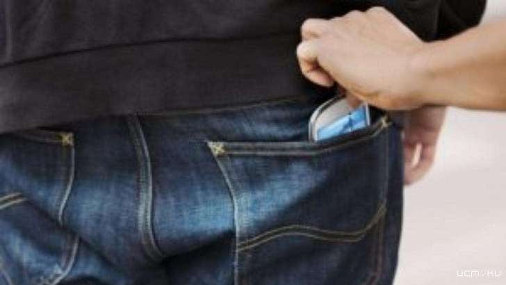 В Орловском районе вместе с незнакомцем, попросившим попить, исчез телефон 