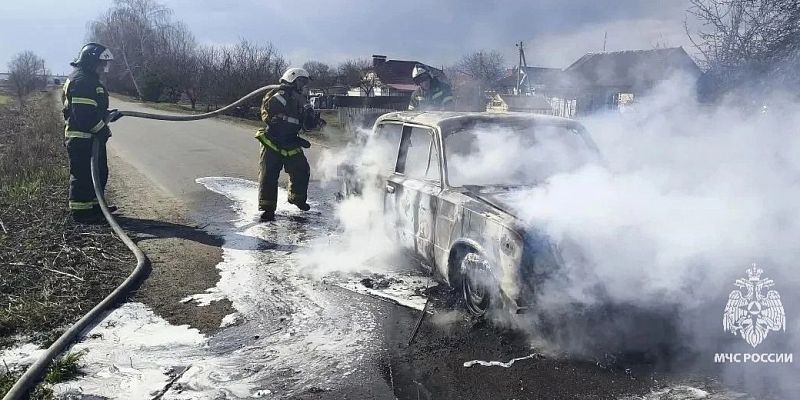 Вчера в Орловской области дважды горели авто