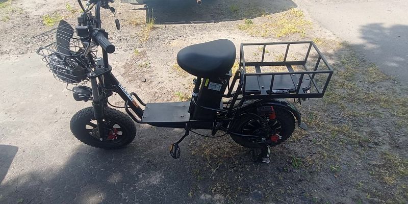 В Дмитровске пенсионерка опрокинулась на мопеде