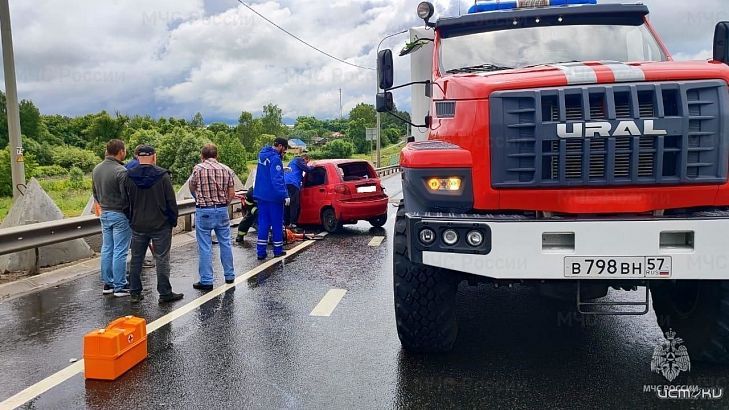 В Орловской области в аварии с автобусом погибли два человека