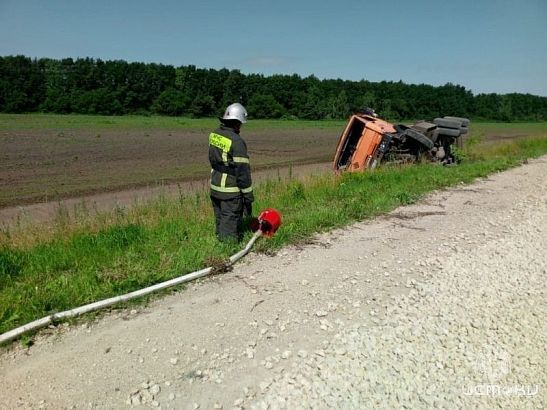 Под Орлом в результате ДТП с бензовозом разлилось дизельное топливо