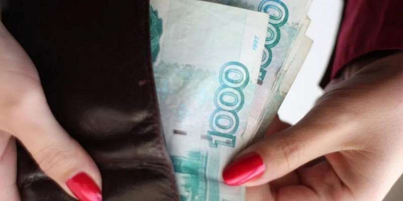 Жительница Орловщины украла выручку у работодателя