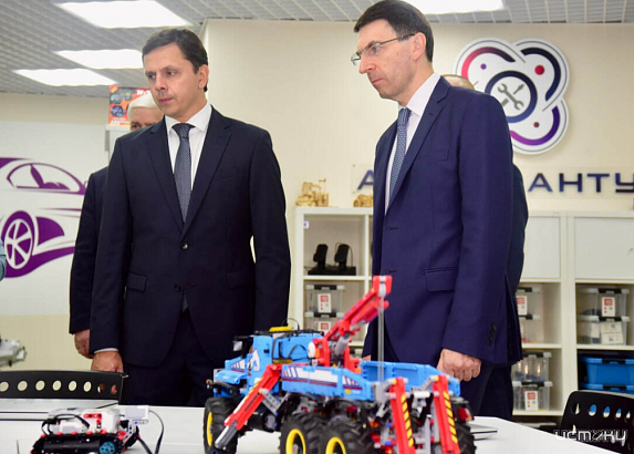 В Орле 1 сентября откроется новое здание детского технопарка «Кванториум». Работы оценил полпред президента РФ Игорь Щеголев