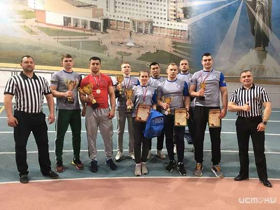 Орловские армрестлеры вернулись с Чемпионата России среди вузов с россыпью наград